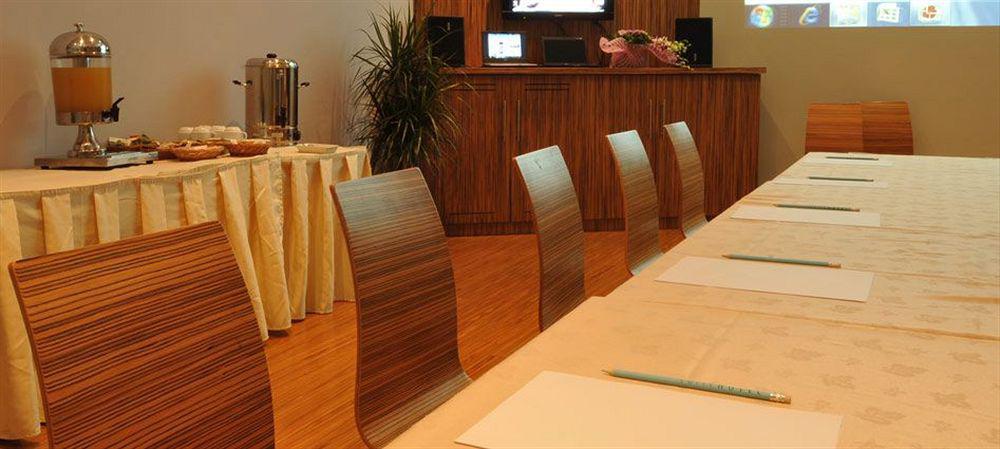 Suite Hotel Merlot - Бейрут Екстер'єр фото